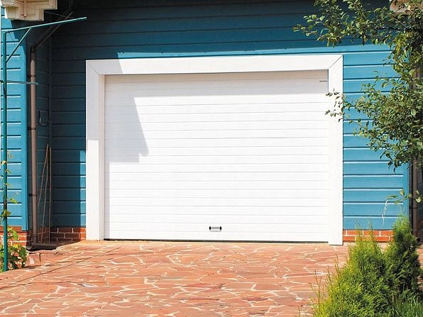 Cекционные ворота 2600х2600 мм белые DoorHan RSD02, biysk.doorhan.ru